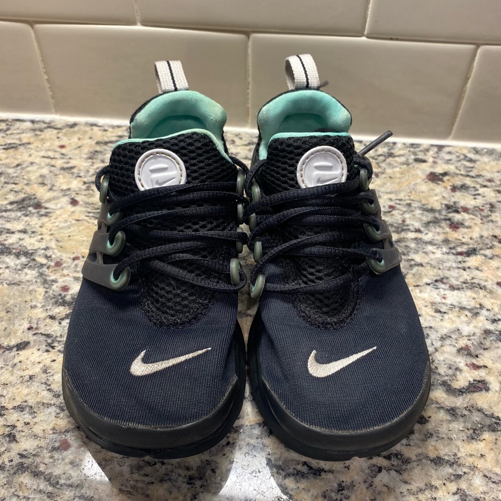 Nike Kids Presto size 12C - Picture 3 of 5